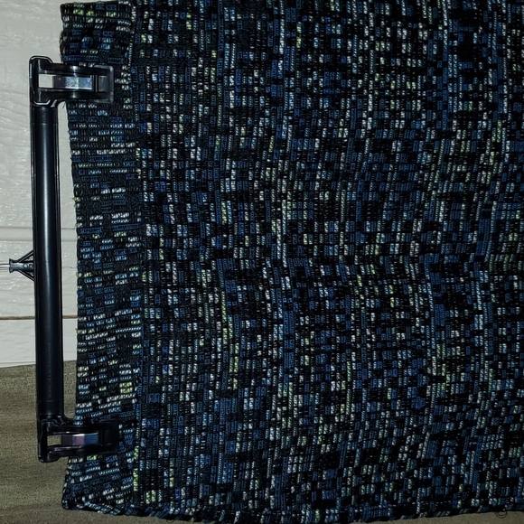 Loft lined skirt size 4 - Picture 2 of 3